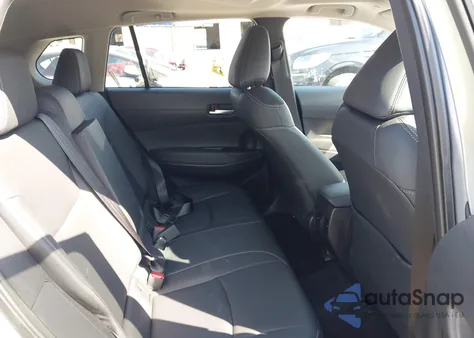 2025 Toyota Corolla Cross Xle z USA, uszkodzony, nr VIN 7MUDAAAG1SV143450